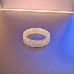 NEW! Women's QALO Silicone White/Clear Glitter Ring Band, Size 6